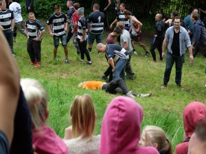 cooper's hill cheese-rolling